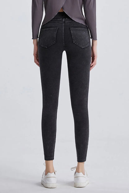 9d3637ad-5c57-4aa9-9563-f9c0c00227c4-Max