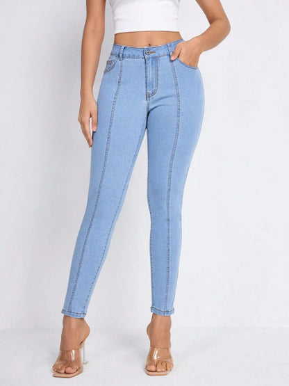 f0e199c0-8cc9-43d3-bbcd-73a70669f360-Max